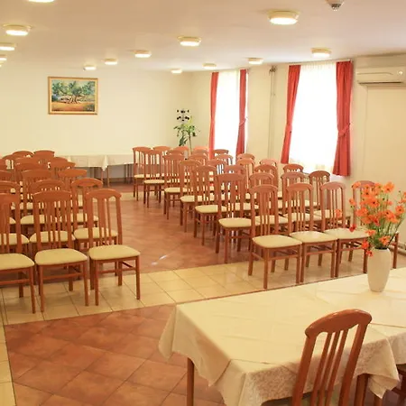 Hotel Dujam 3*