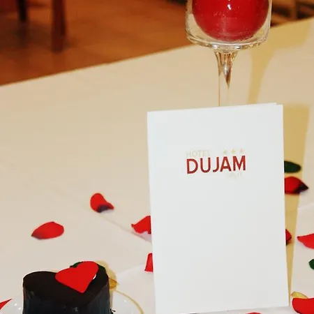 فندق Dujam