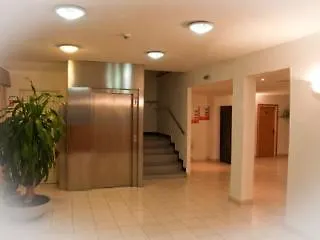 Dujam Отель Сплит