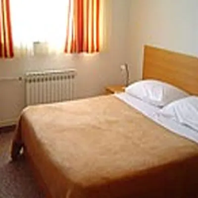 Otel Dujam